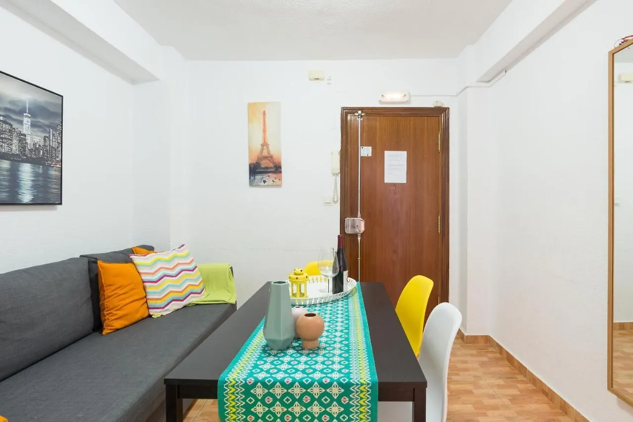 Apartamento LARIOS CENTRO PARKING INCLUIDO f3 Málaga 0*,